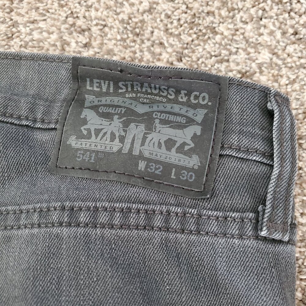 Levi's black/gray denim jeans